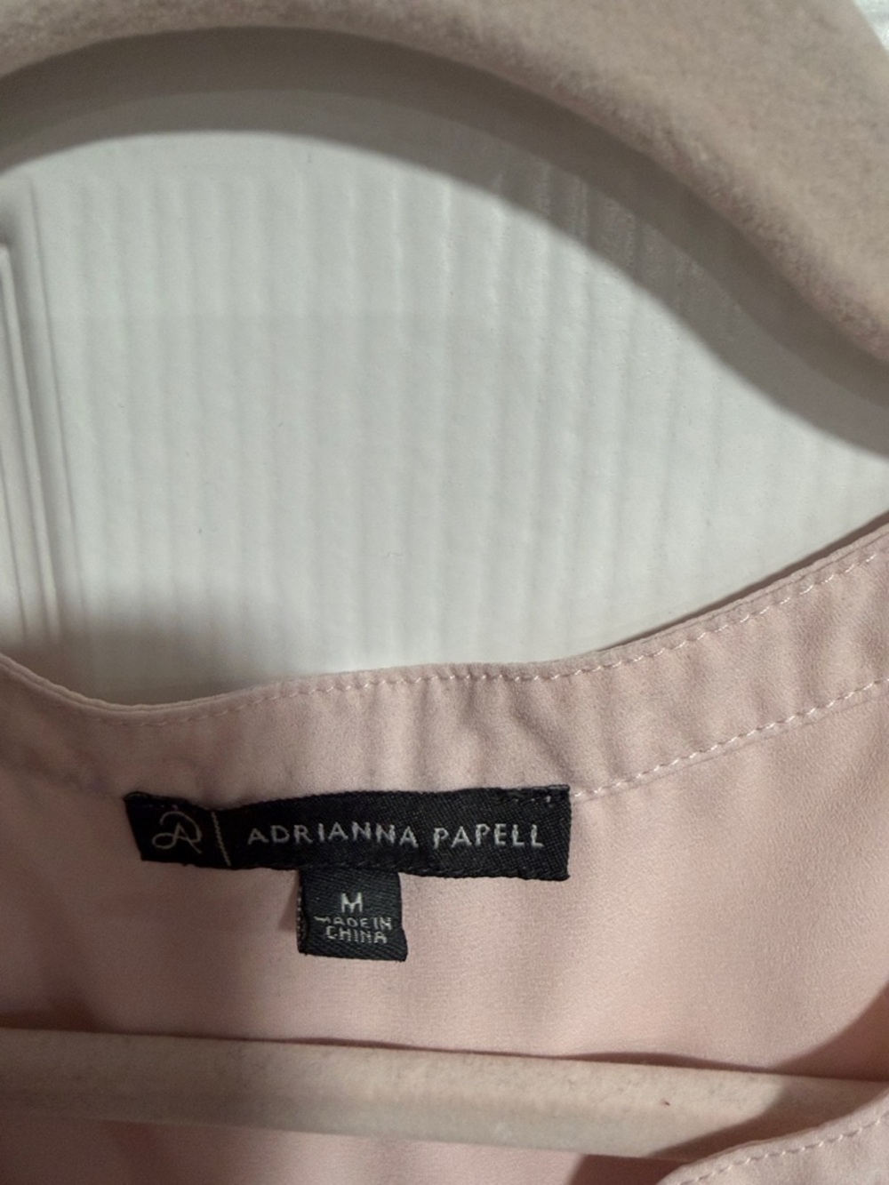 Adrianna Papell Blush Pink Sleeveless V-Neck Camisole - Picture 2 of 4